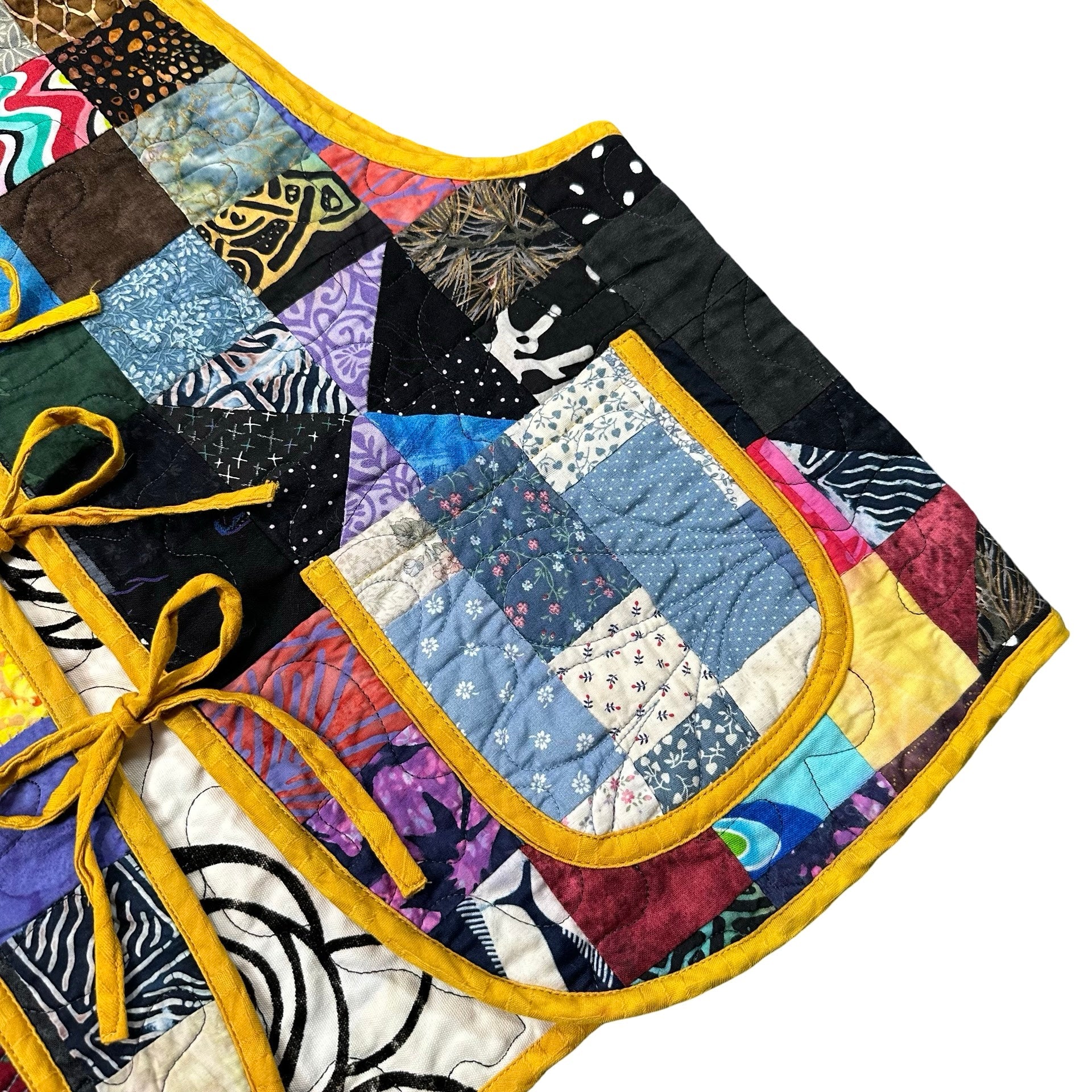 Midnight Batik Scrap S quilted vest rework - pocket detail