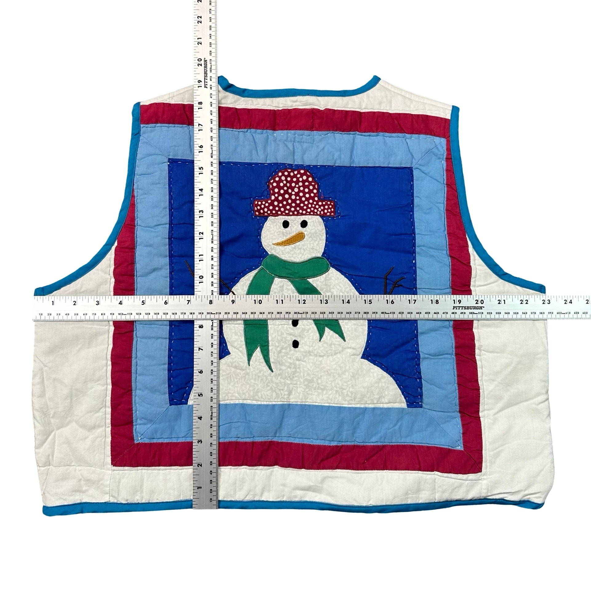 Snowman Colorblock L quilted vest rework - tape measure