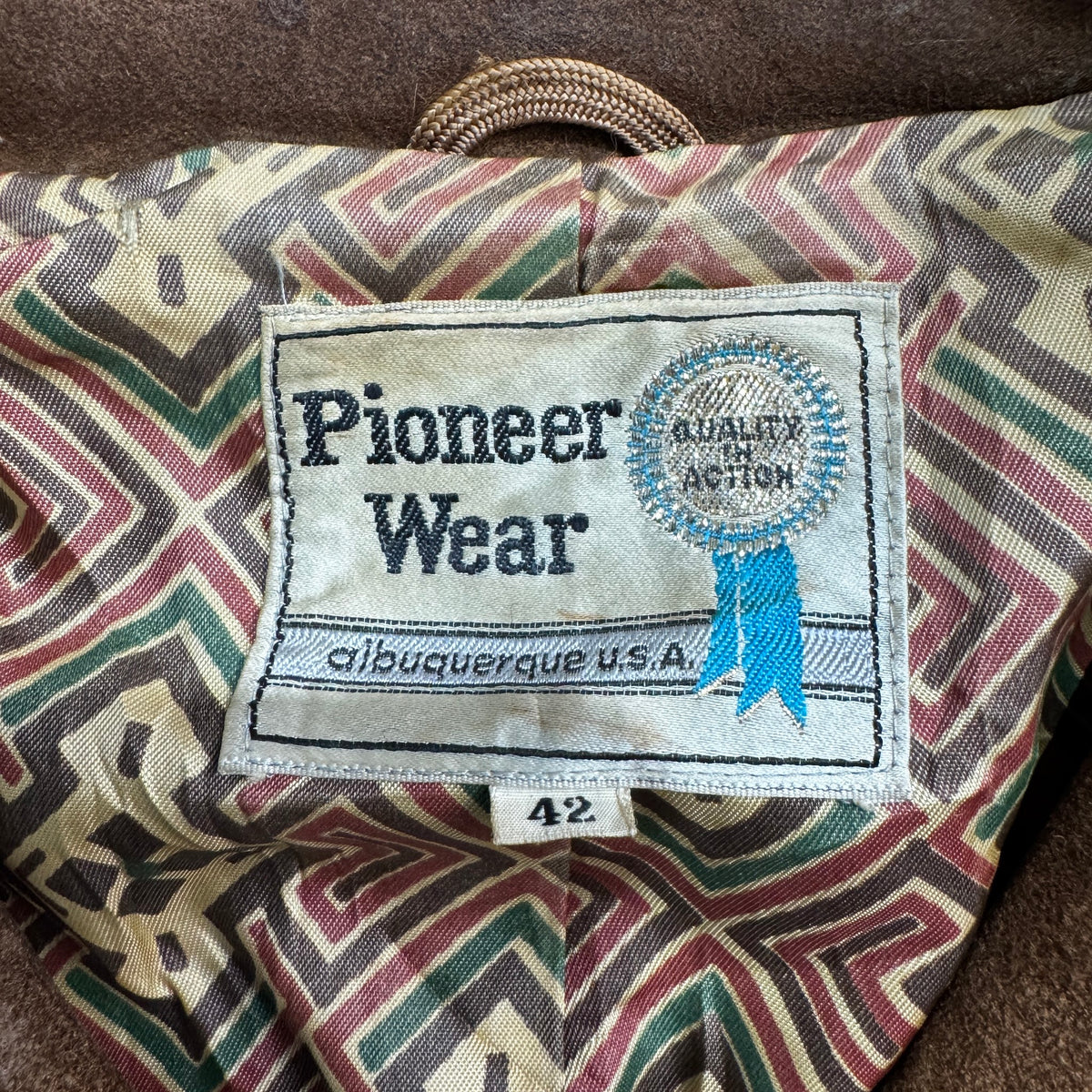 Vintage 70s-80s Pioneer Wear Rust Brown Suede Fringe Western Jacket Made in USA Unisex 42