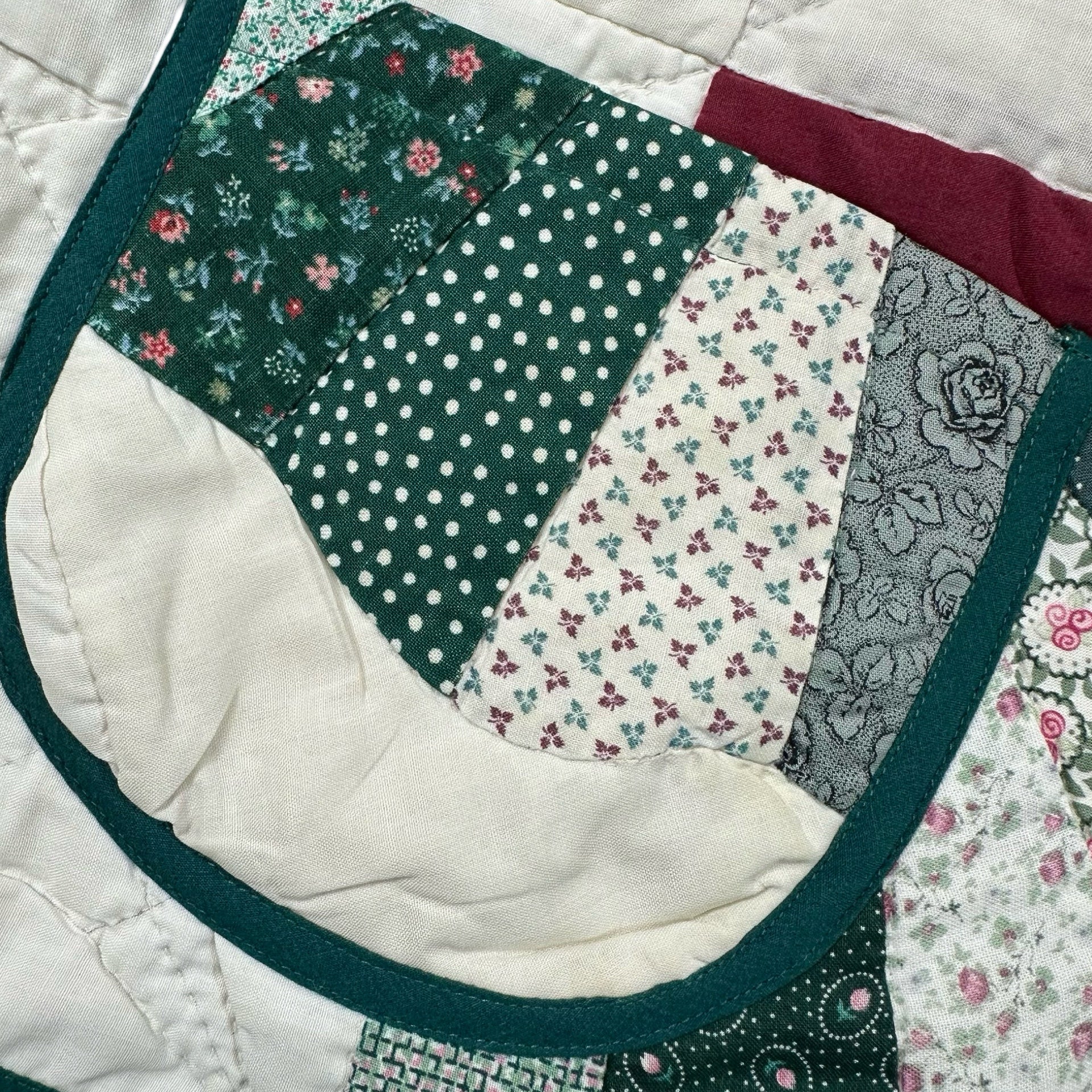 Forest Fan Patchwork XL quilted vest rework, pocket edge and binding detail