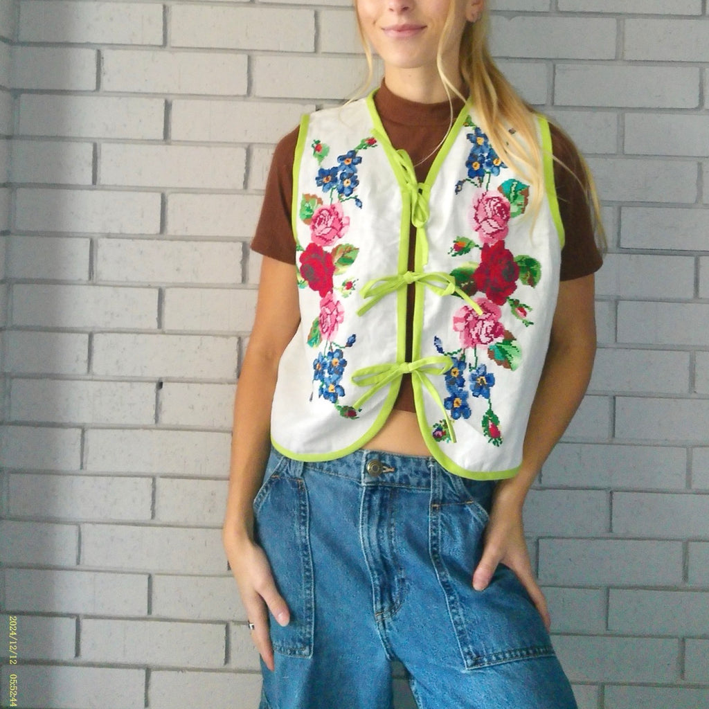 Flowering Roses Small Linen Tie Top Rework