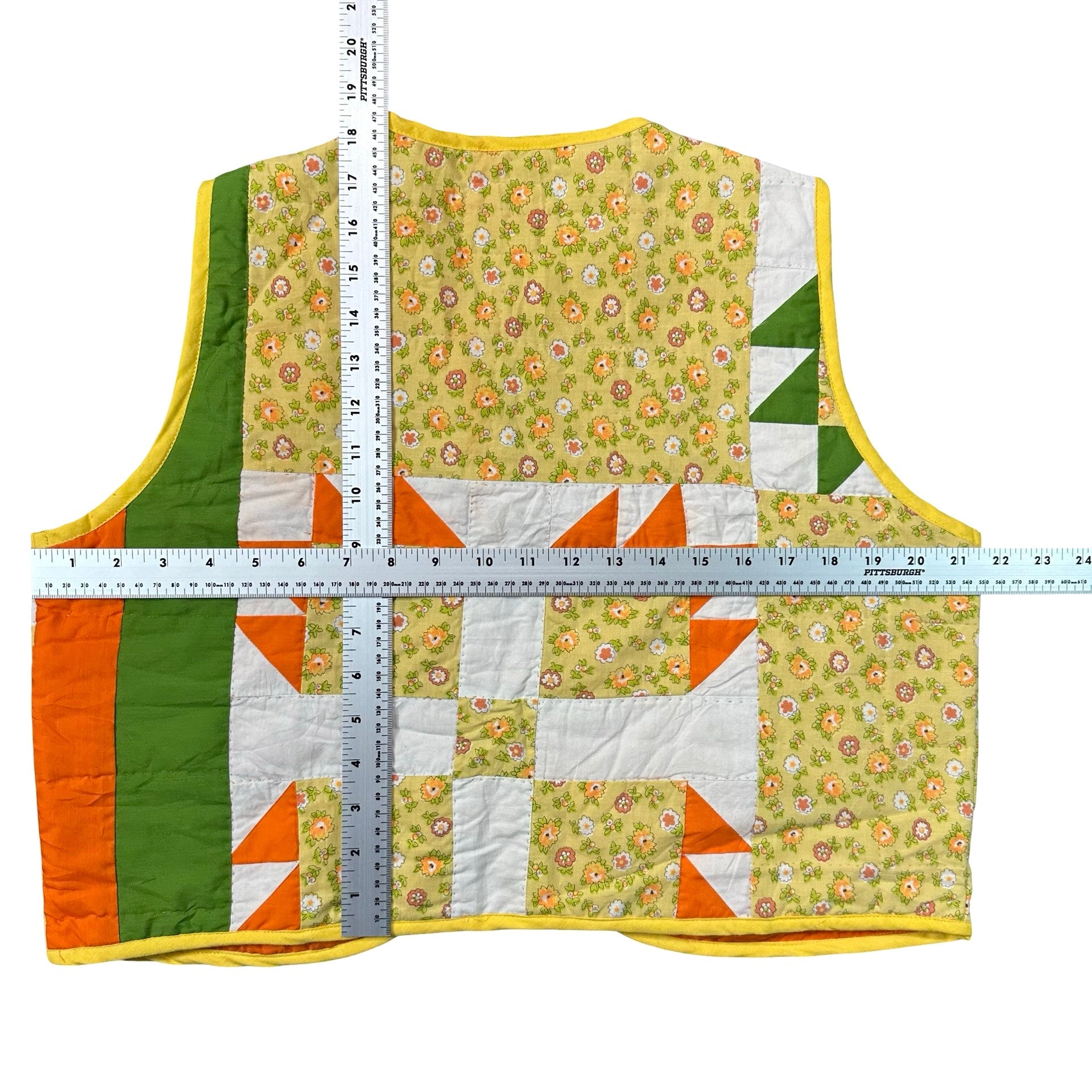 Buttercup Calico Patchwork M quilted vest rework - tape measure