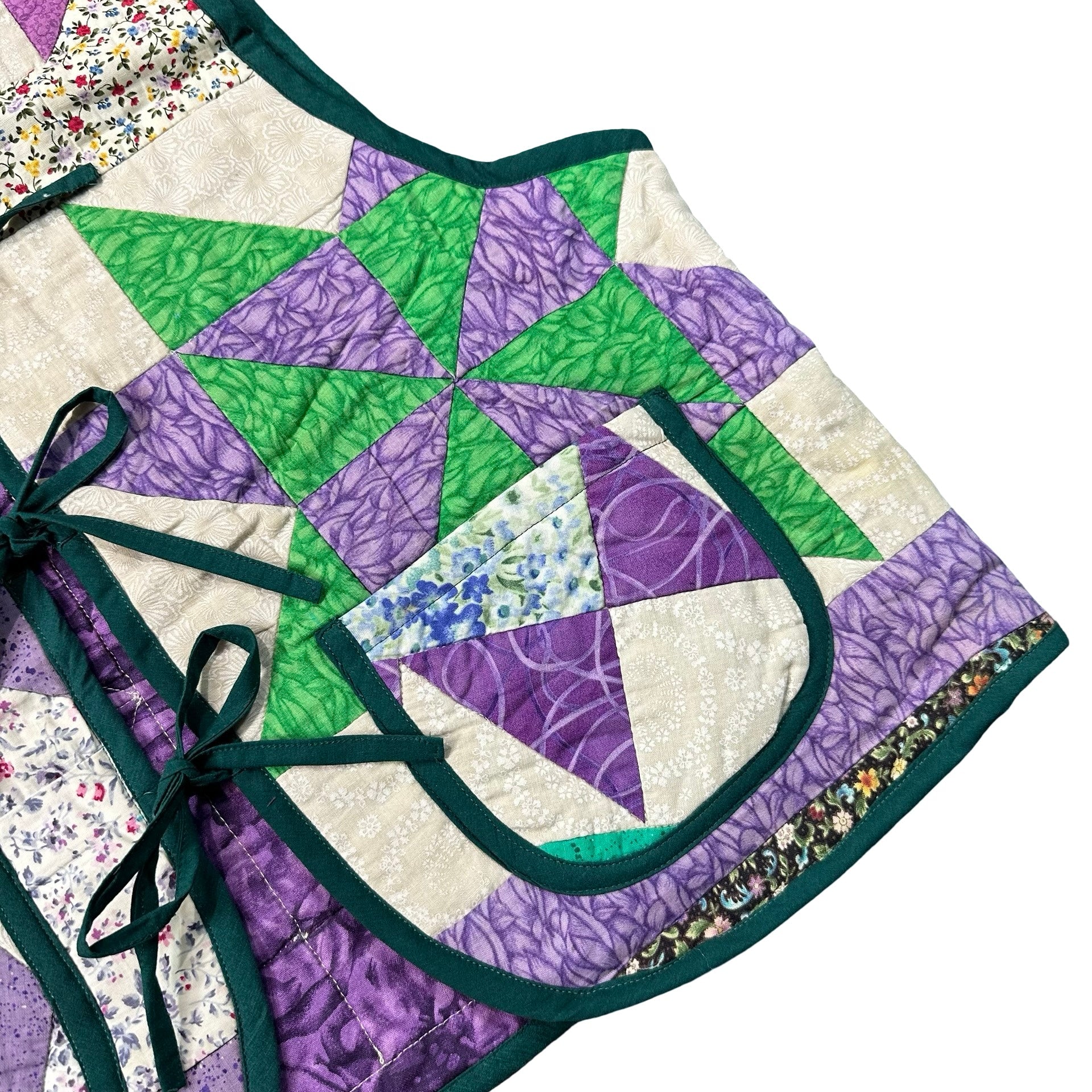 Amethyst Pinwheel S quilted vest rework - pocket detail