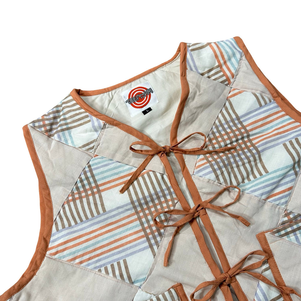 Peach Plaid Triangle L quilted vest rework - tie closures