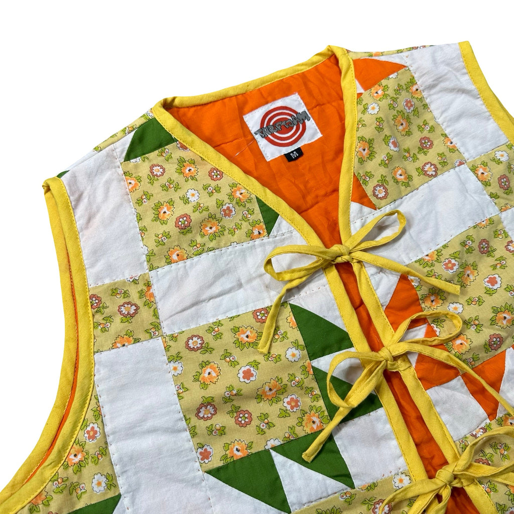 Buttercup Calico Patchwork M quilted vest rework - tie closures