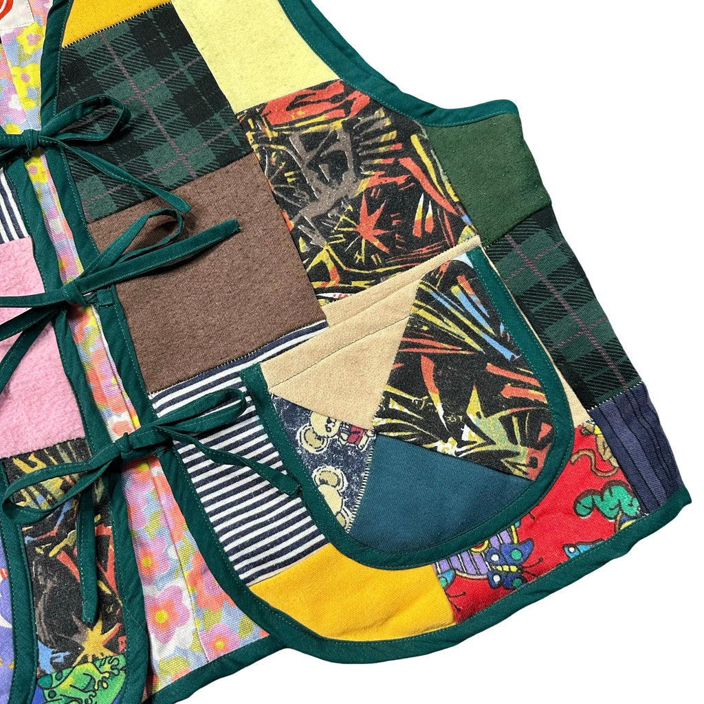 Attic Scrap Patchwork XS quilted vest rework - pocket detail