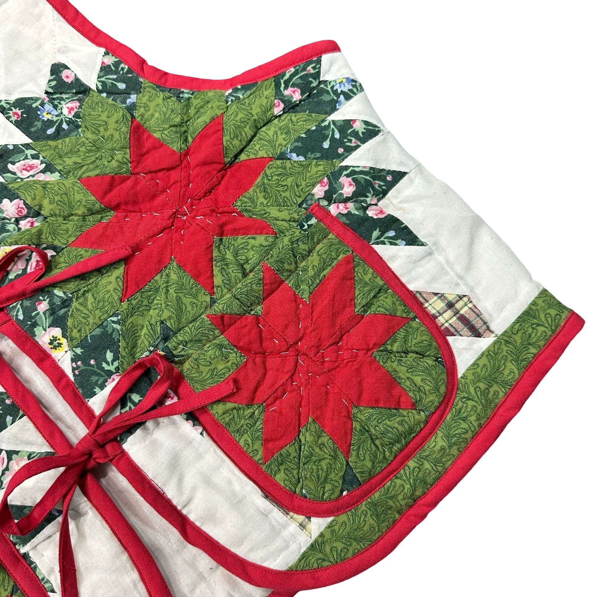 Poinsettia Star M quilted vest rework - pocket detail