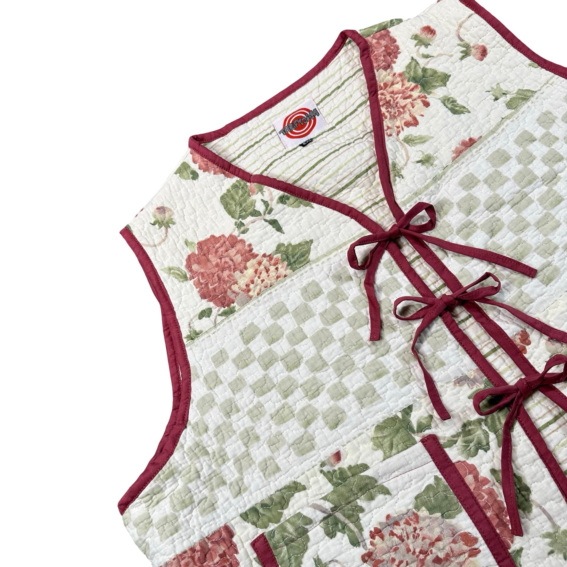 Coral Chrysanthemum 2XL quilted vest rework, front tie closures detail