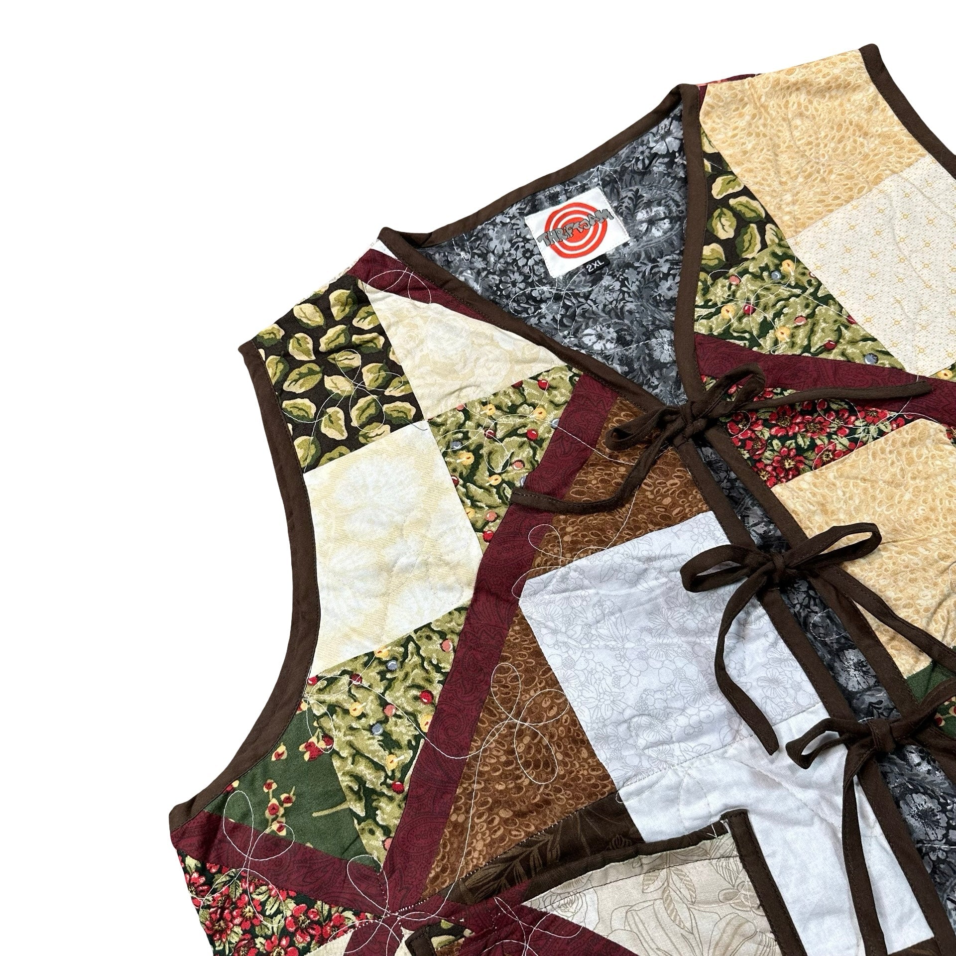 Woodland Patchwork 2XL quilted vest rework, front tie closures detail