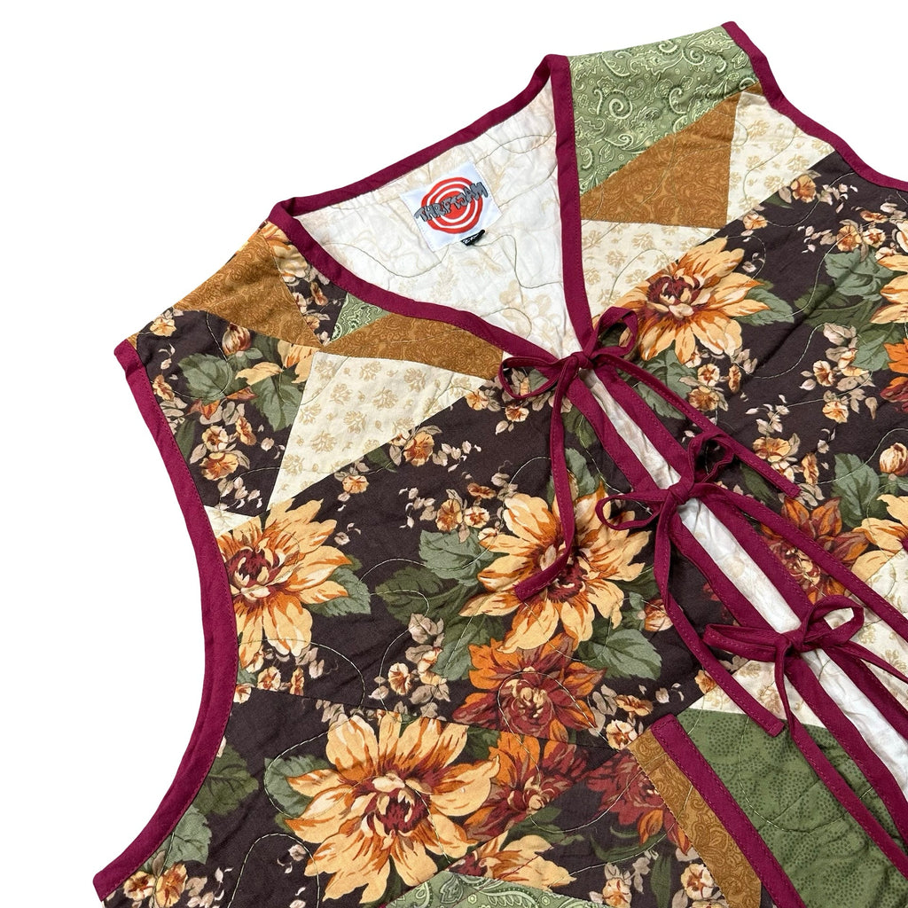 Autumn Sunflower 2XL quilted vest rework, front tie closures detail