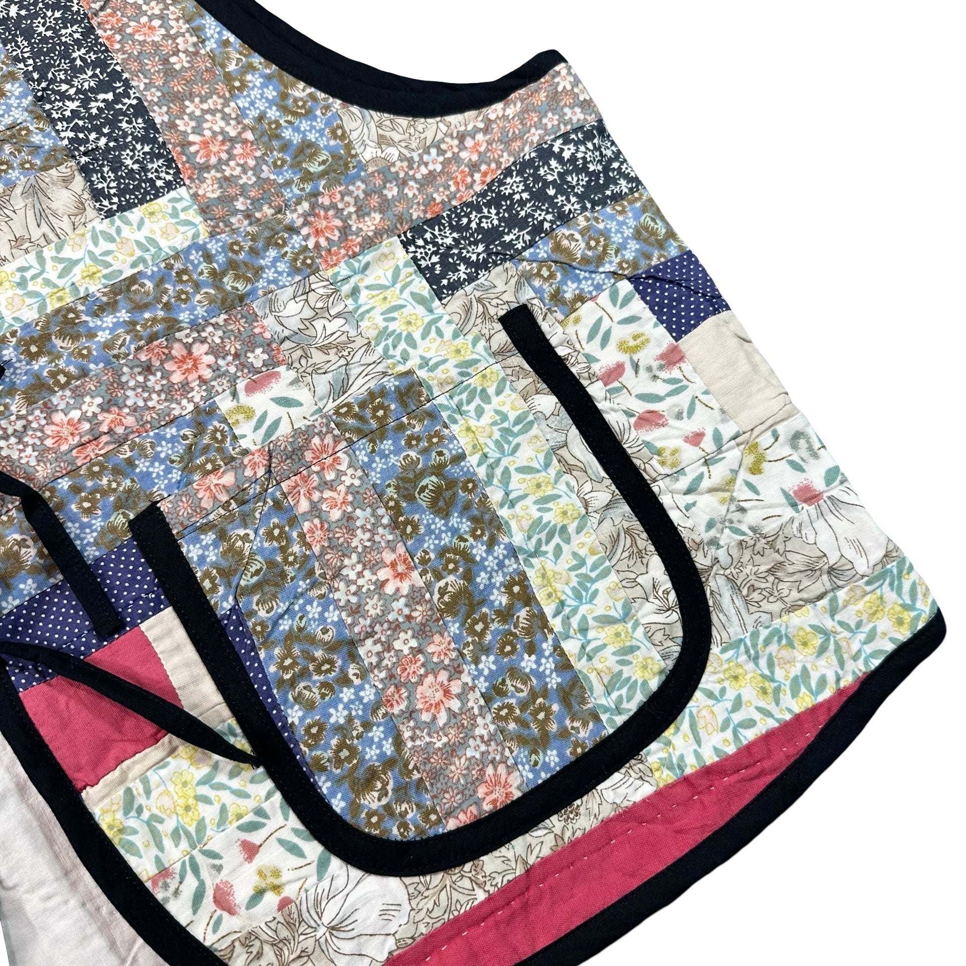 Wildflower Log Cabin XL quilted vest rework, patch pocket detail