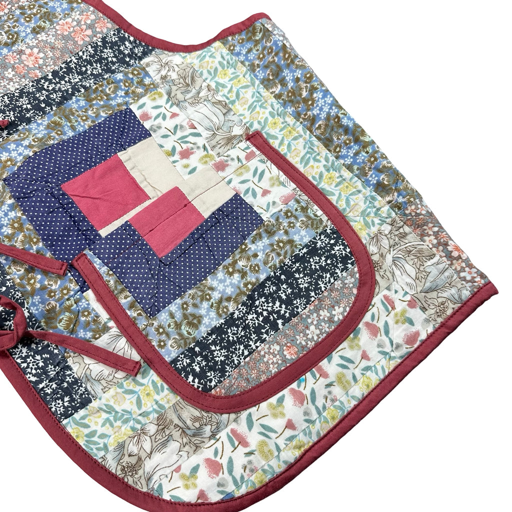 Rosebud Log Cabin XL quilted vest rework, patch pocket detail