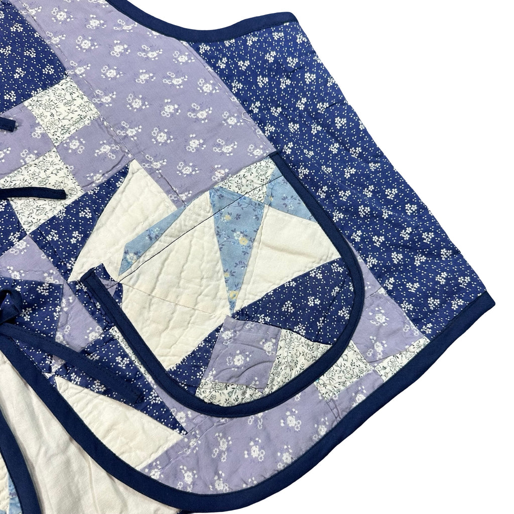 Periwinkle Pinwheel XL quilted vest rework, patch pocket detail