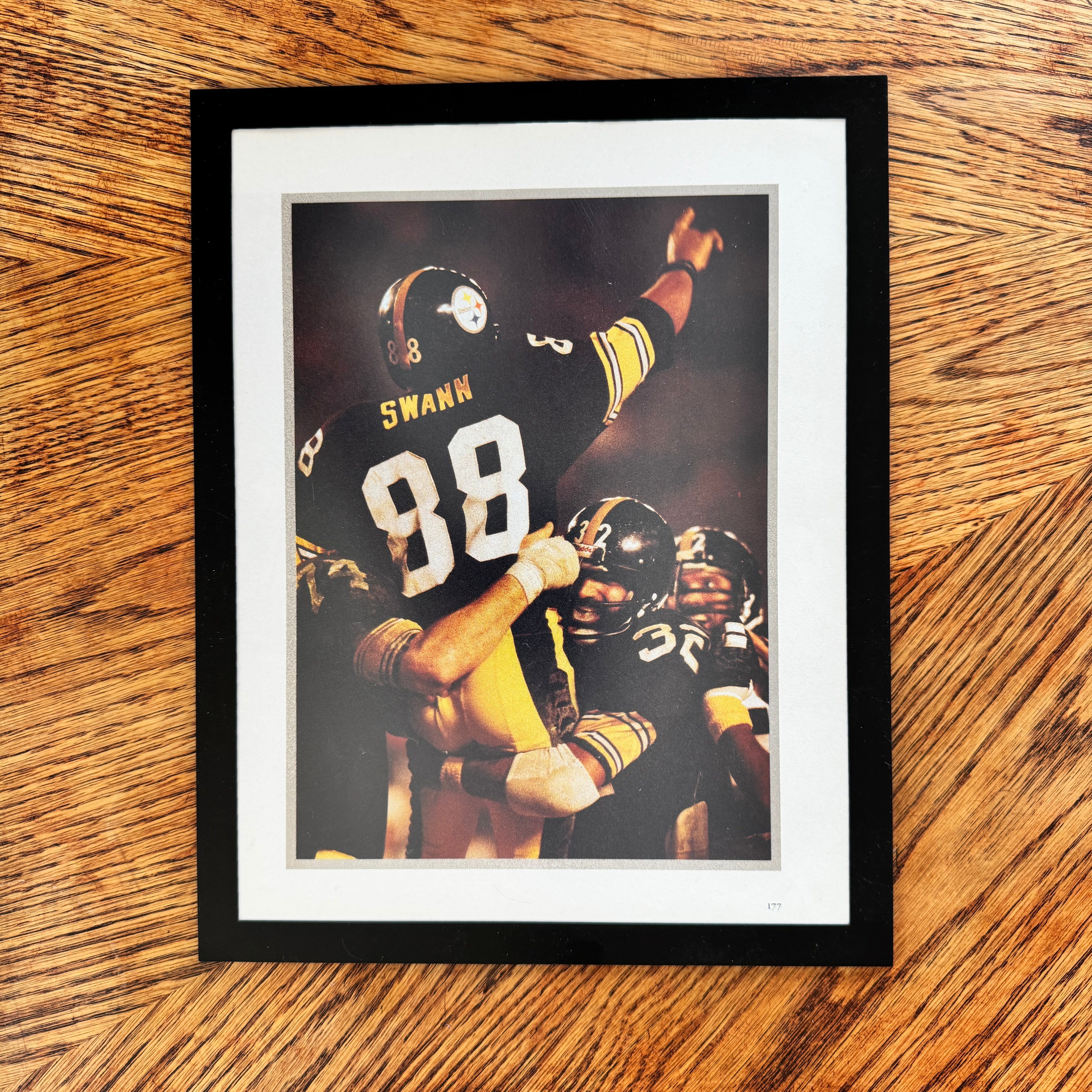 Pittsburgh Steelers Lynn Swann Vintage Football Photo Print - detail view