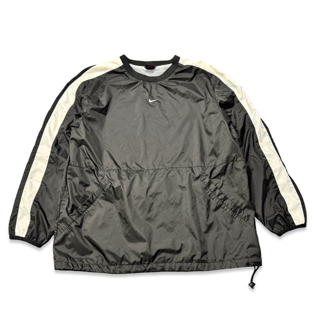 Nike windbreaker detail